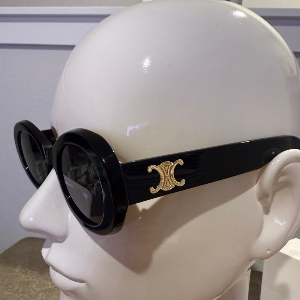Celine Black Sunglasses with Gold Logo CL40194 - Picture 6 of 6